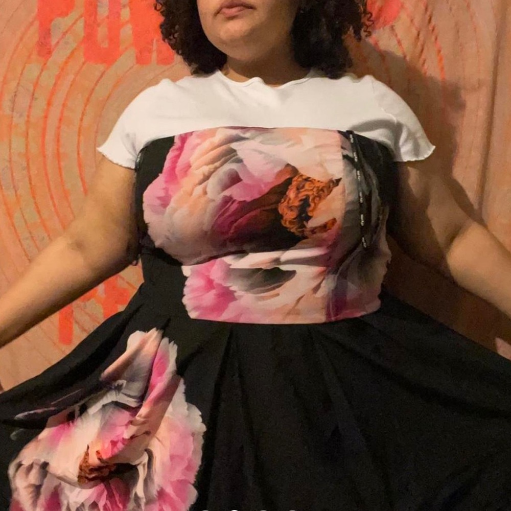 Plus size Prom dress from Macy’s (it did not come with size but I wear 18-20)
